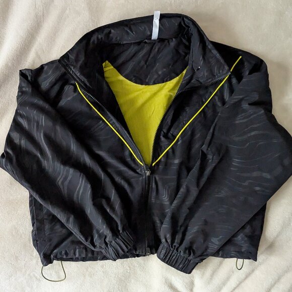 Fabletics Black and green hooded windbreaker - loose fit - Picture 1 of 16